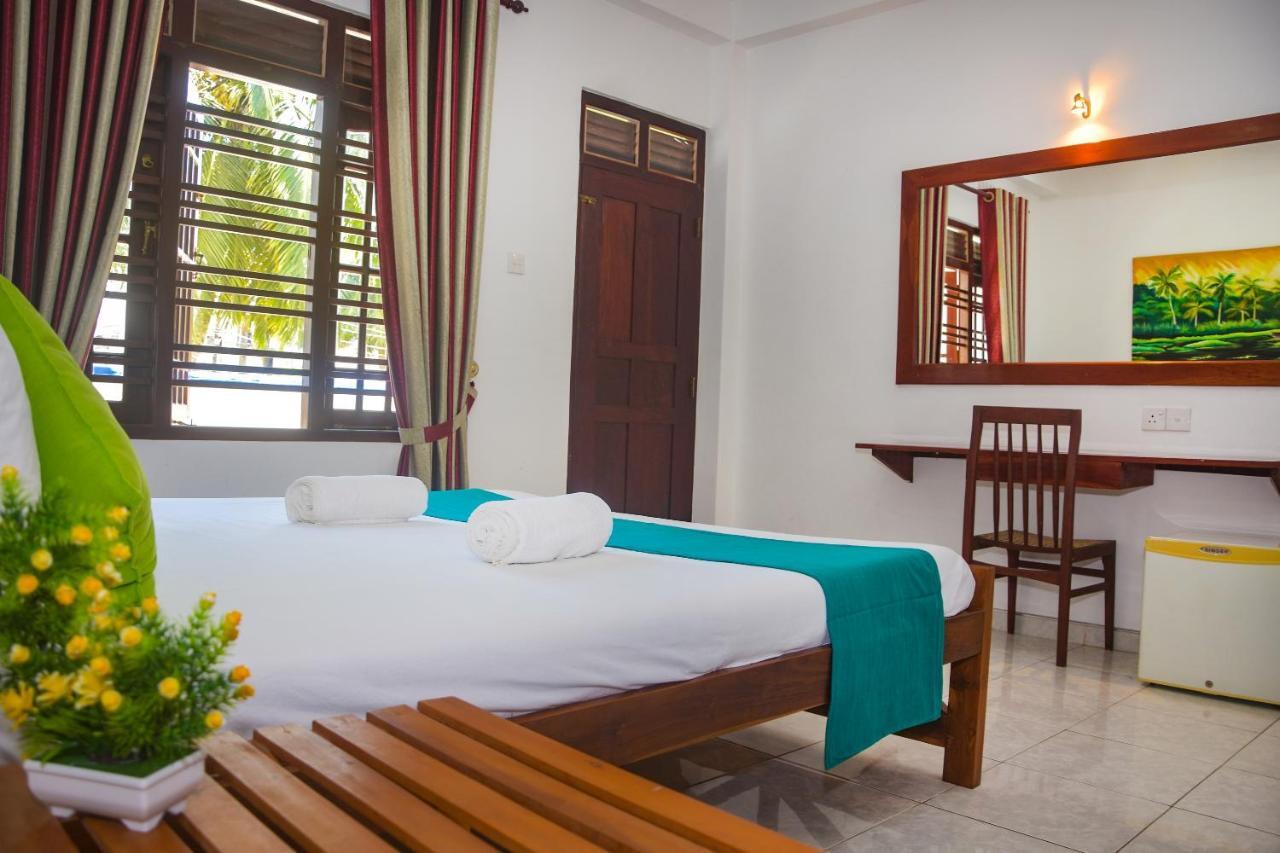 Di Sicuro Tourist Inn Hikkaduwa Exteriér fotografie