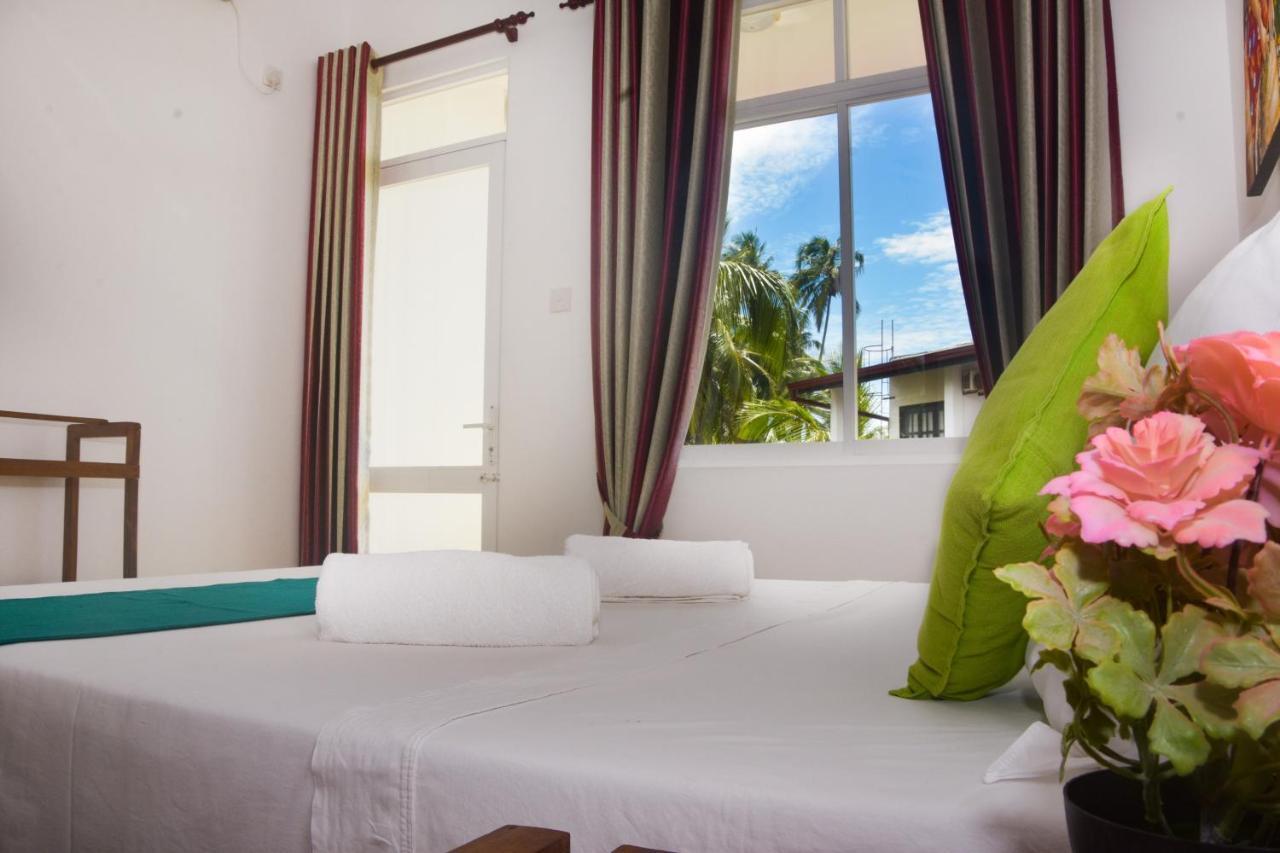 Di Sicuro Tourist Inn Hikkaduwa Exteriér fotografie