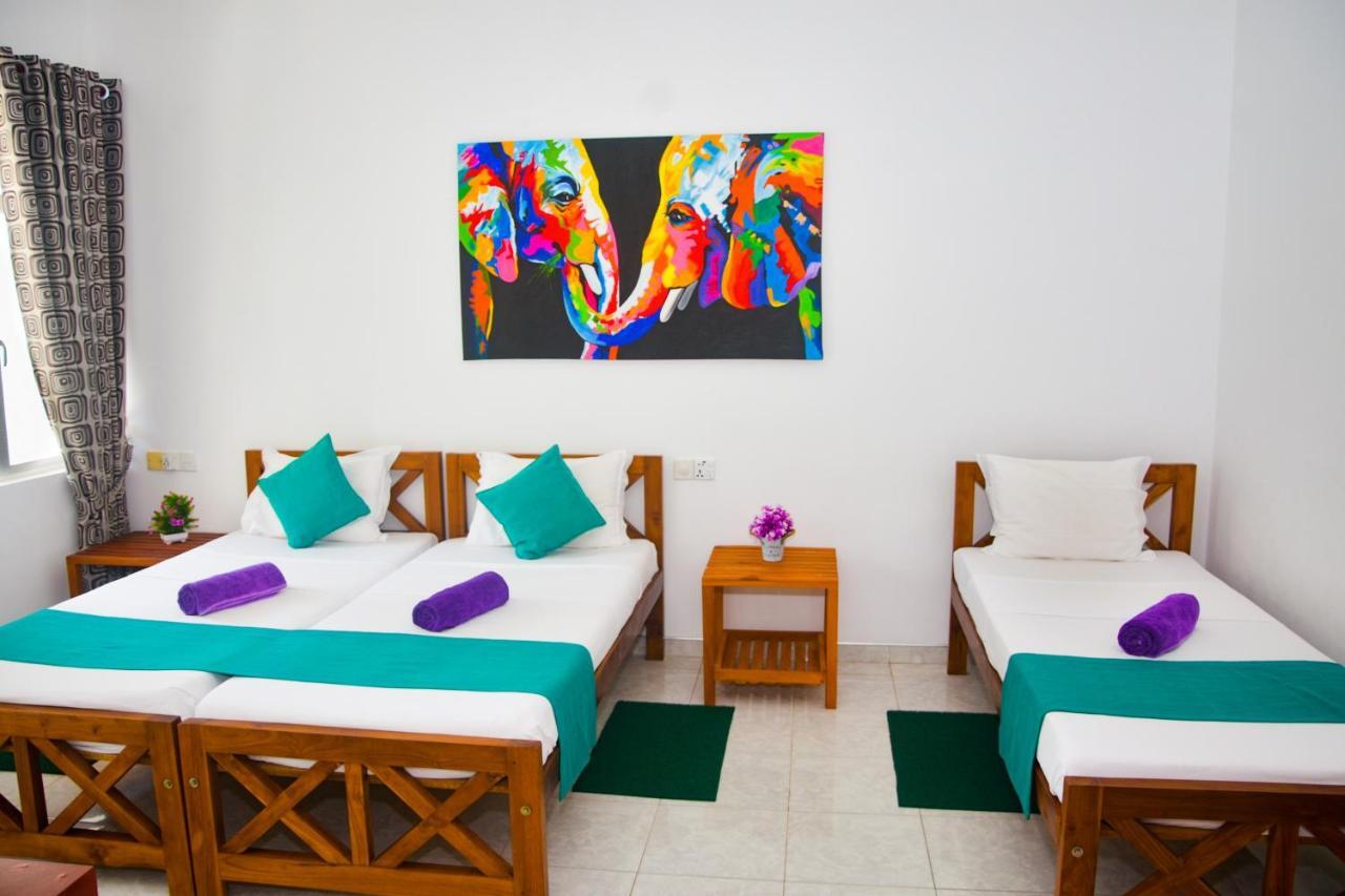 Di Sicuro Tourist Inn Hikkaduwa Exteriér fotografie