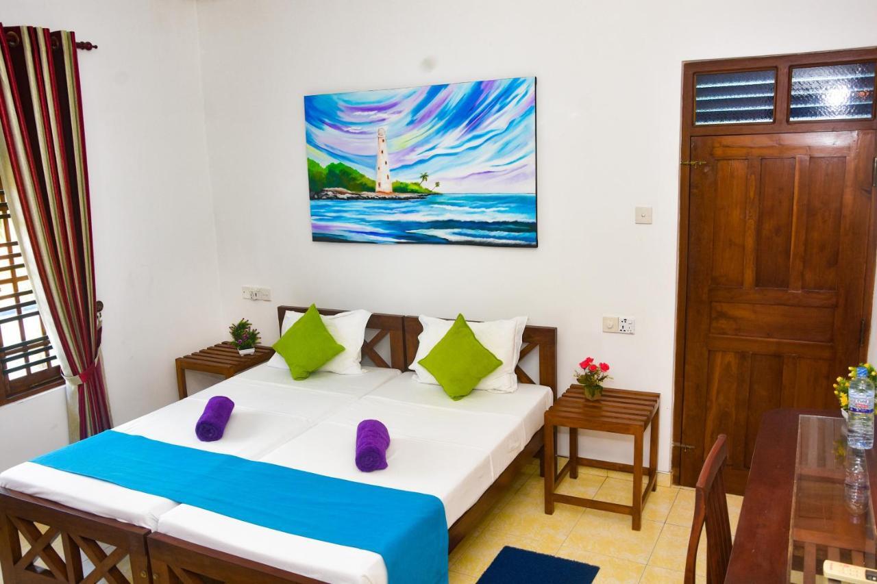 Di Sicuro Tourist Inn Hikkaduwa Exteriér fotografie