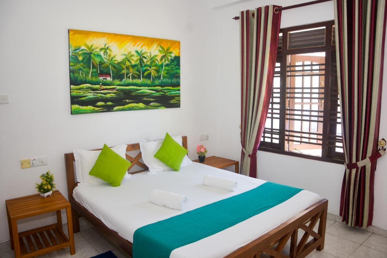 Di Sicuro Tourist Inn Hikkaduwa Exteriér fotografie