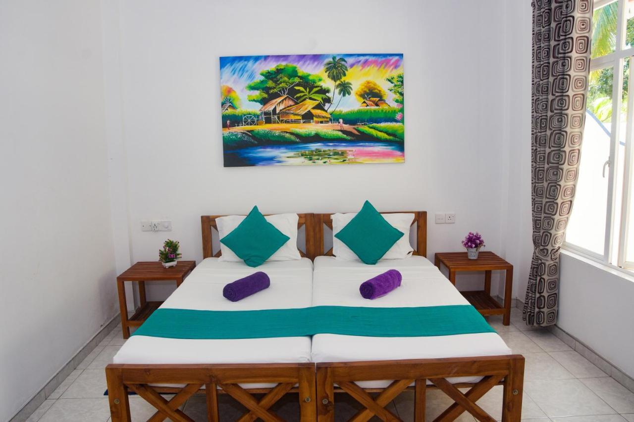Di Sicuro Tourist Inn Hikkaduwa Exteriér fotografie